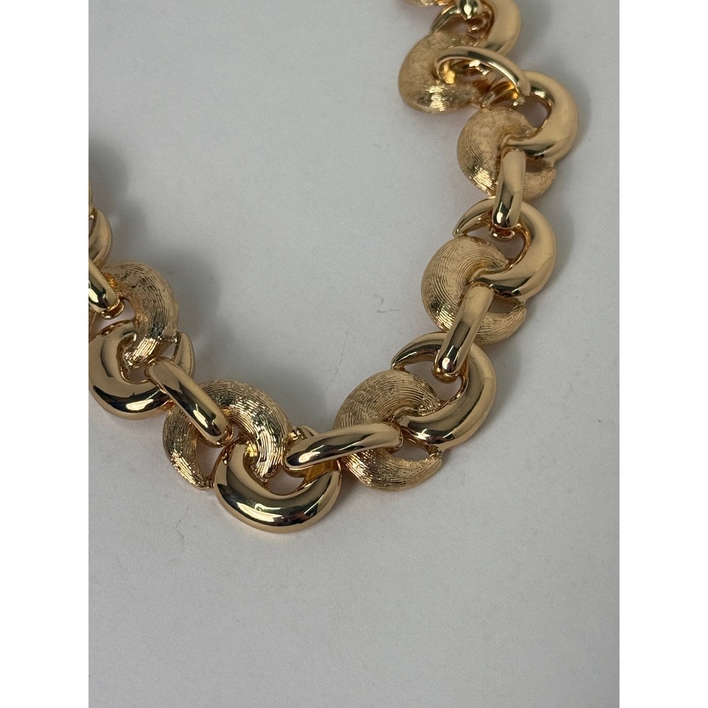 Mango MNG Gold Tone Chunky Crescent Link Statement Necklace Adjustable 18-20 In - Picture 2 of 5